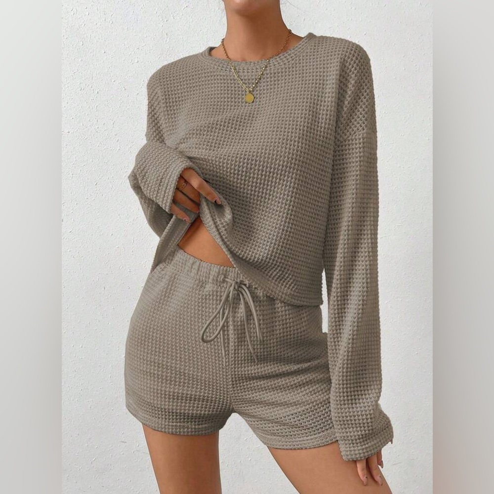 2pc Grey Waffle Long Sleeve Top &  Shorts